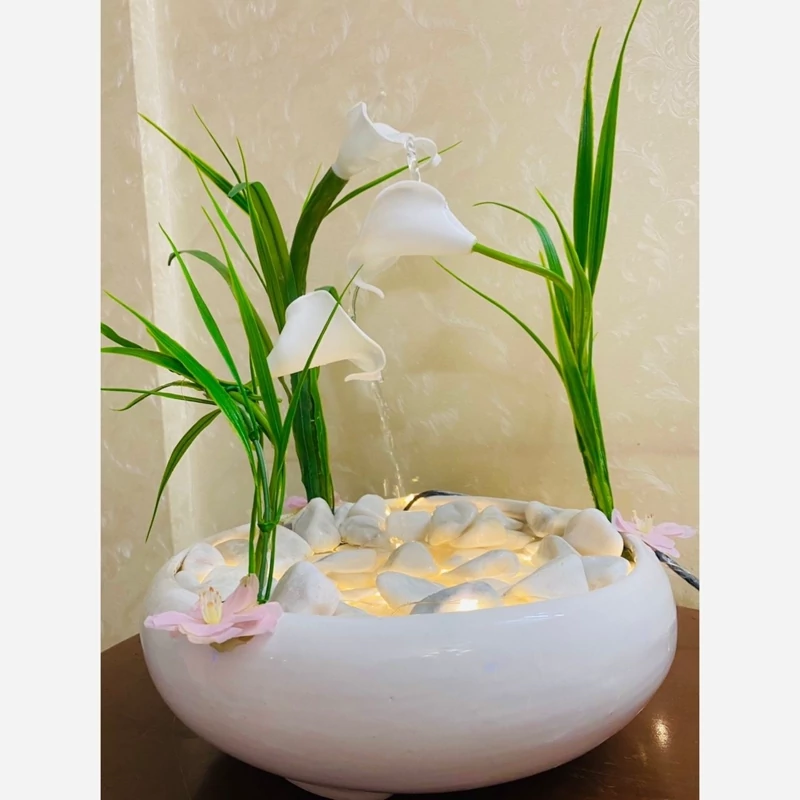 آبنما گل شیپوری سفید